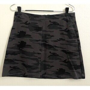 Sanctuary Skirt Women's Size Small Brown Camo Stretch Mini with Zipper